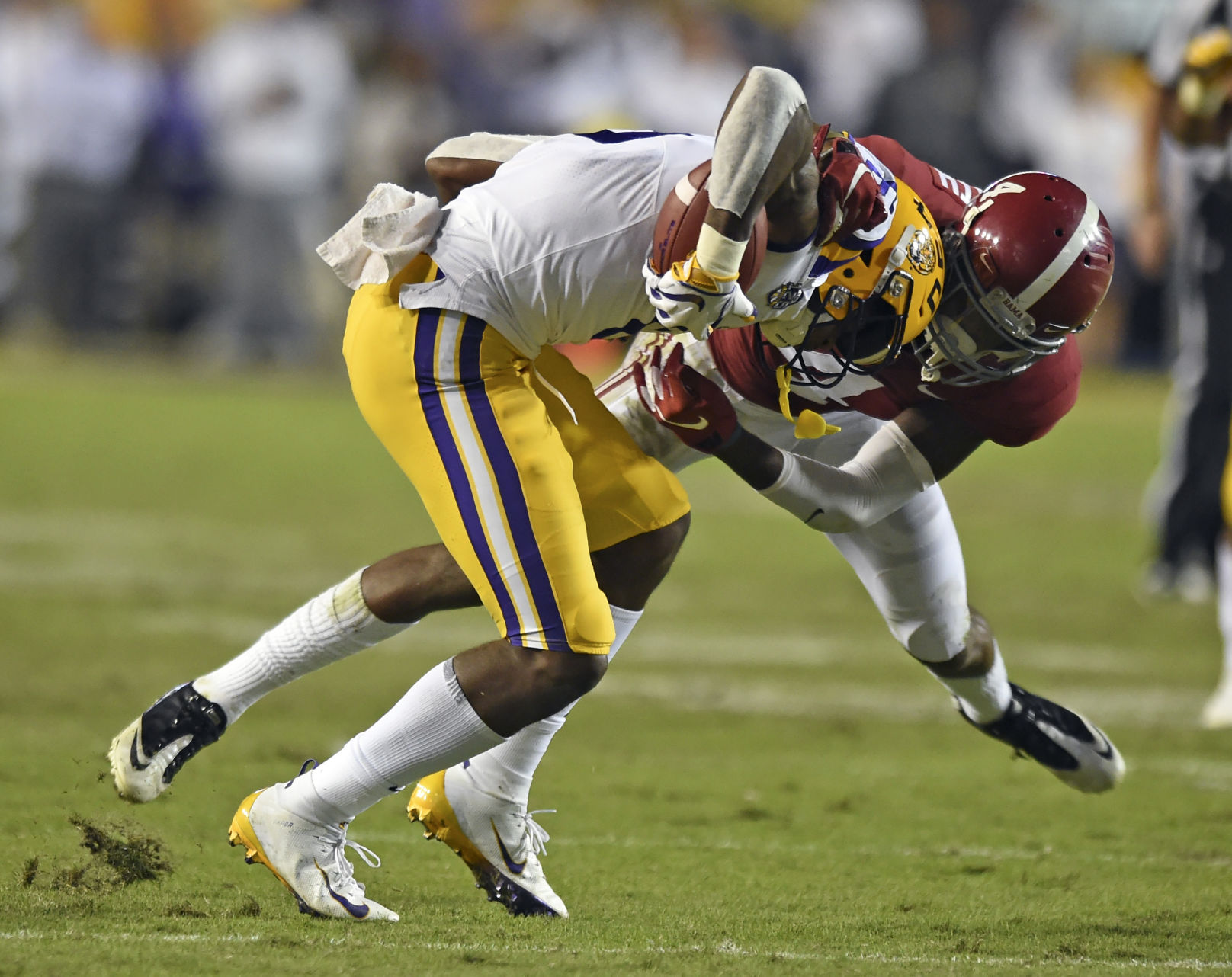 lsualabamafootball.110418_2406